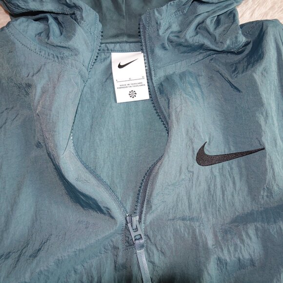 Boys Size Large Nike Dri-FIT Crossover Boys' Basketball Jacket, Like New - Picture 8 of 8
